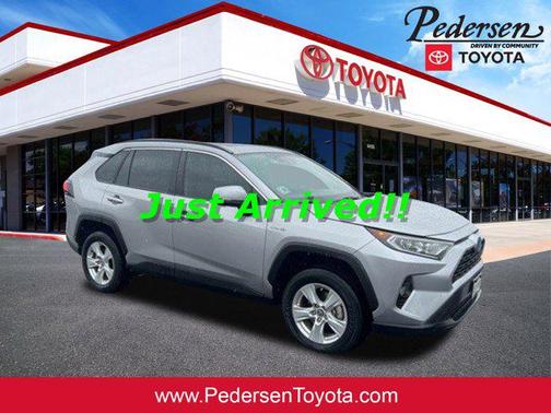 2020 Toyota RAV4 Hybrid XLE