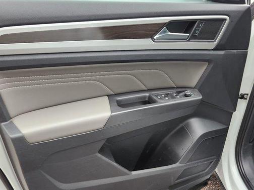 2023 Volkswagen Atlas 2.0T SE