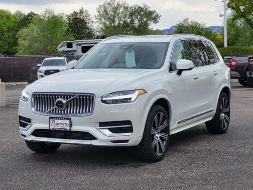 Crystal White Metallic 2024 Volvo XC90 Recharge Plug-In Hybrid T8 Plus Bright Theme 7-Seater