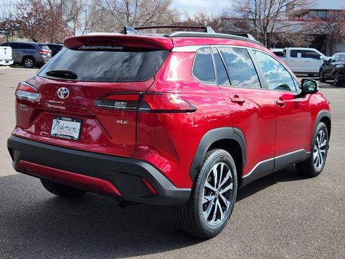 2025 Toyota Corolla Cross XLE