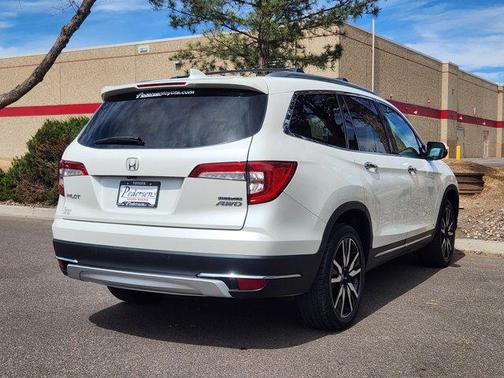 White Diamond Pearl 2019 Honda Pilot Touring 8-Passenger