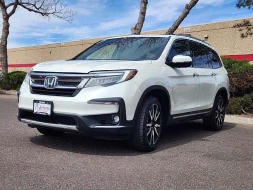 White Diamond Pearl 2019 Honda Pilot Touring 8-Passenger