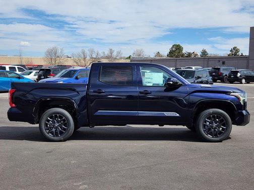 2025 Toyota Tundra Hybrid Platinum