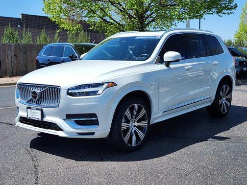 2024 Volvo XC90 Recharge Plug-In Hybrid T8 Ultimate Bright Theme 7-Seater