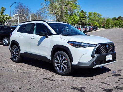 2025 Toyota Corolla Cross XLE