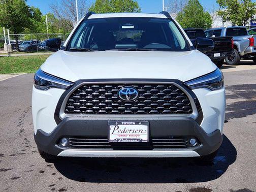 2025 Toyota Corolla Cross XLE