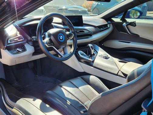2015 BMW i8 Base