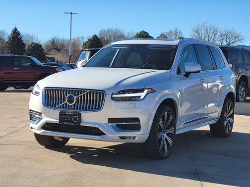 2023 Volvo XC90 B6 Ultimate 6-Seater