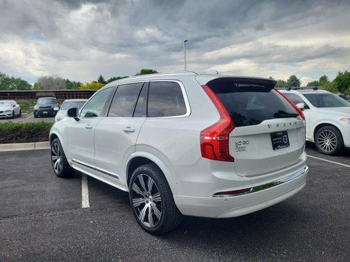 2024 Volvo XC90 Recharge Plug-In Hybrid T8 Plus Bright Theme 7-Seater