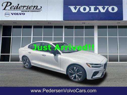2025 Volvo S60 B5 Core