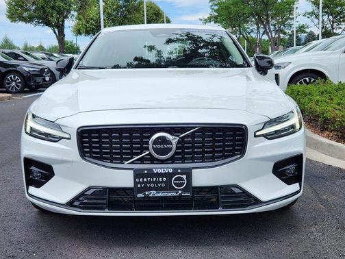 2025 Volvo S60 B5 Core