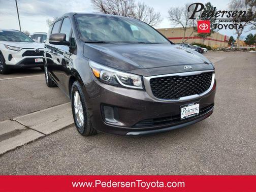 2015 Kia Sedona LX
