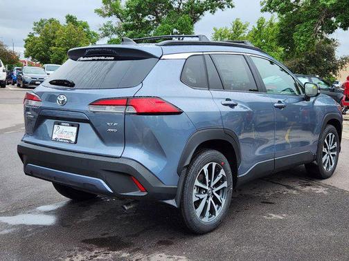 2025 Toyota Corolla Cross XLE