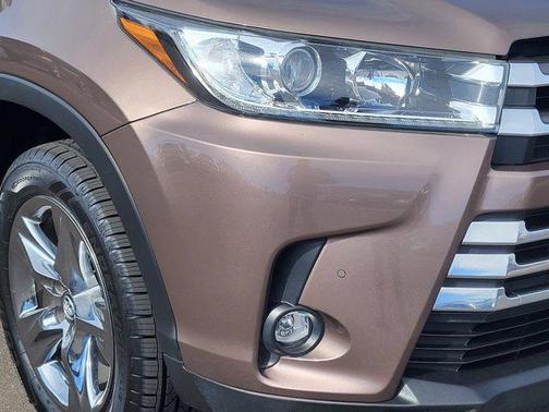 2019 Toyota Highlander Limited Platinum