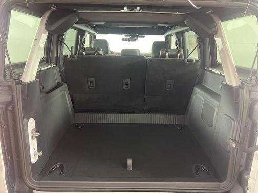 Oxford White 2026 Ford Bronco Big Bend