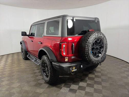 Ruby Red Metallic Tinted Clearcoat 2026 Ford Bronco Badlands
