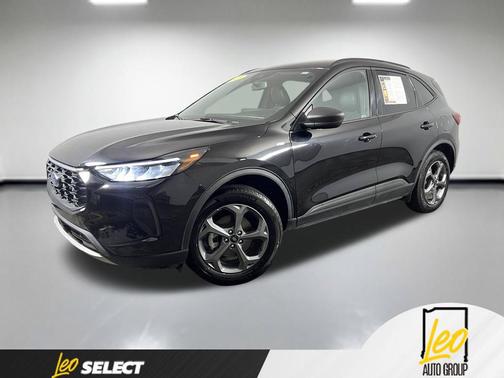 Agate Black Metallic 2025 Ford Escape ST-Line
