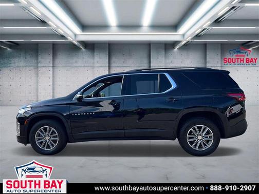 2022 Chevrolet Traverse LT Leather