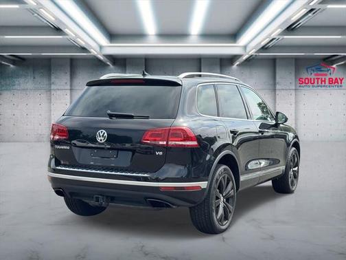 2017 Volkswagen Touareg V6 Wolfsburg Edition