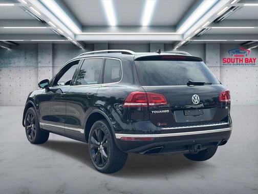 2017 Volkswagen Touareg V6 Wolfsburg Edition