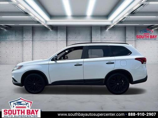 2020 Mitsubishi Outlander LE