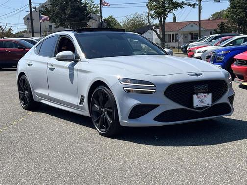 2023 Genesis G70 2.0T AWD