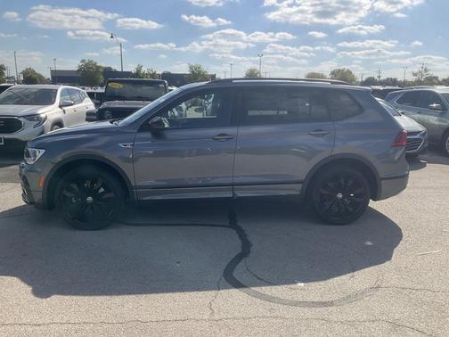 2021 Volkswagen Tiguan 2.0T SE R-Line Black 4MOTION