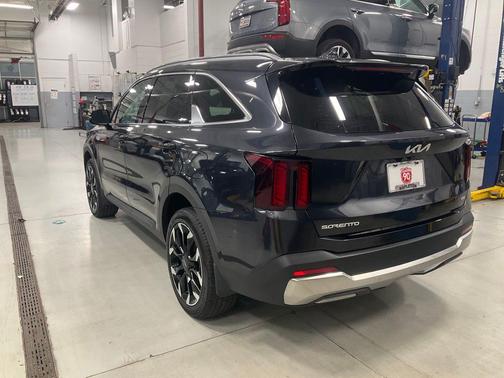 2025 Kia Sorento EX