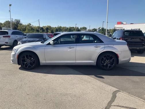 2023 Chrysler 300 S