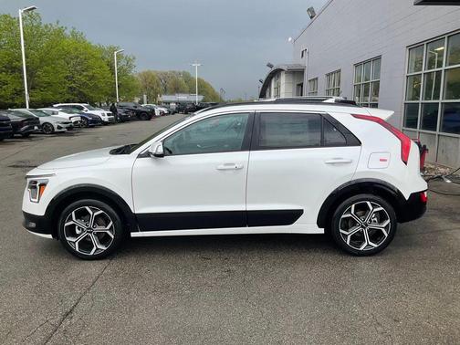 2025 Kia Niro Touring