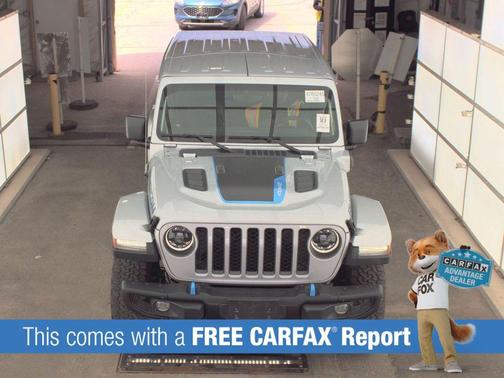 Silver Zynith Clearcoat 2023 Jeep Wrangler 4xe Rubicon