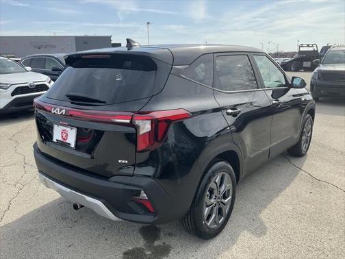 2025 Kia Seltos LX