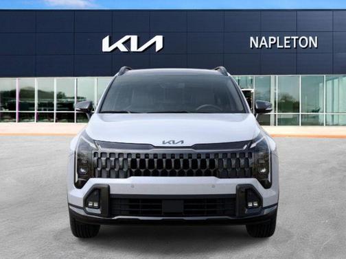 Glacial White Pearl 2026 Kia Sportage X-Line