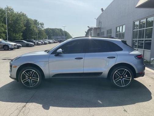 2020 Porsche Macan Base