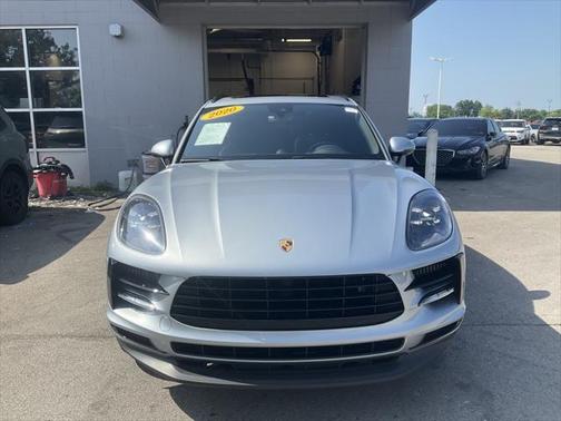 2020 Porsche Macan Base