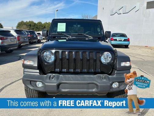 Black Clearcoat 2022 Jeep Wrangler Unlimited Sport Altitude