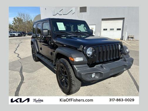 Black Clearcoat 2022 Jeep Wrangler Unlimited Sport Altitude