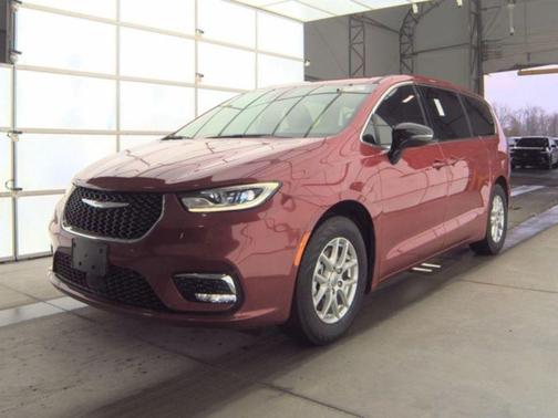 2025 Chrysler Pacifica L