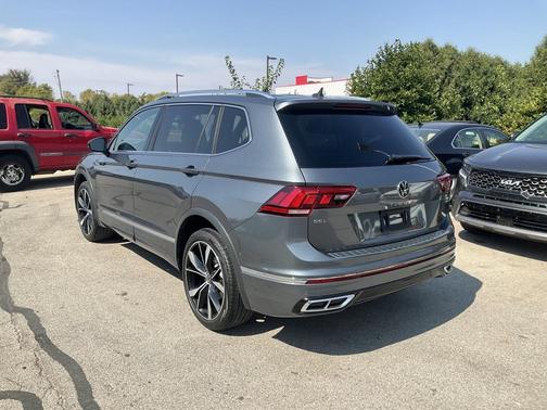 2022 Volkswagen Tiguan 2.0T SEL R-Line 4MOTION