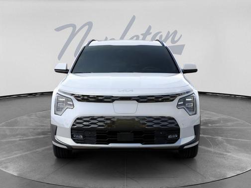Snow White Pearl 2026 Kia Niro EV Wave