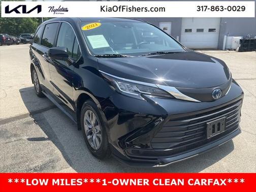 2021 Toyota Sienna LE