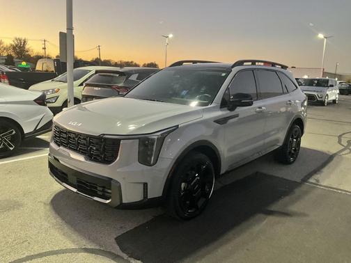 2024 Kia Sorento EX