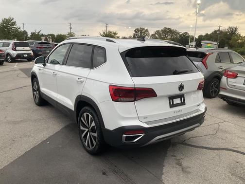 2023 Volkswagen Taos 1.5T SE