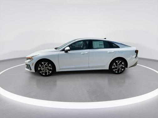 2025 Kia K5 EX