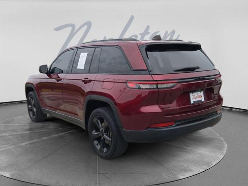 Velvet Red Pearlcoat 2023 Jeep Grand Cherokee Altitude