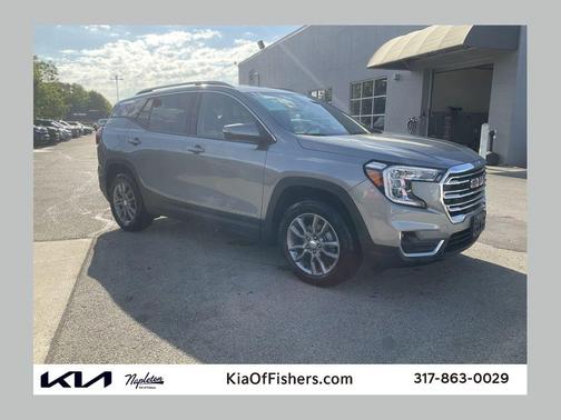 Sterling Metallic 2024 GMC Terrain SLT
