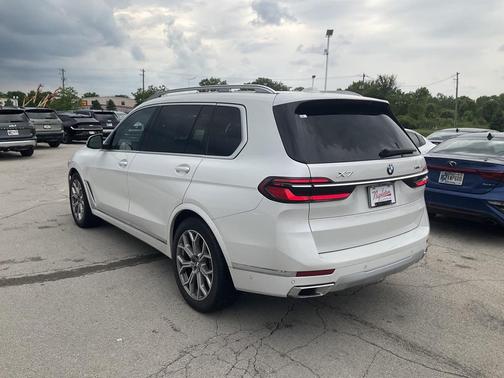 2023 BMW X7 xDrive40i