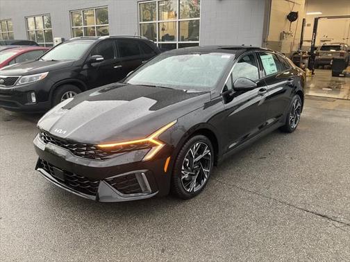 2025 Kia K5 GT-Line