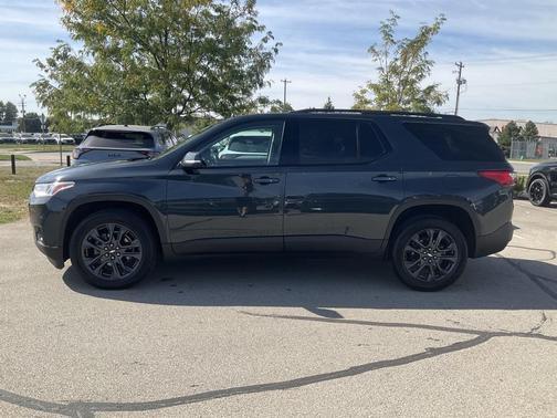 2021 Chevrolet Traverse RS