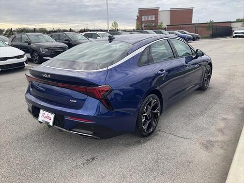 2025 Kia K5 GT-Line